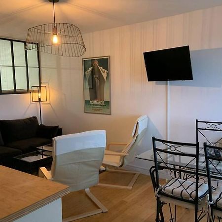 Trouville-Apt Renove-Balcon Magnifique Vue Mer المظهر الخارجي الصورة