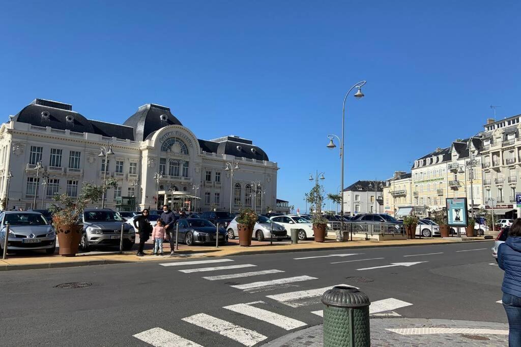 Trouville-Apt Renove-Balcon Magnifique Vue Mer المظهر الخارجي الصورة